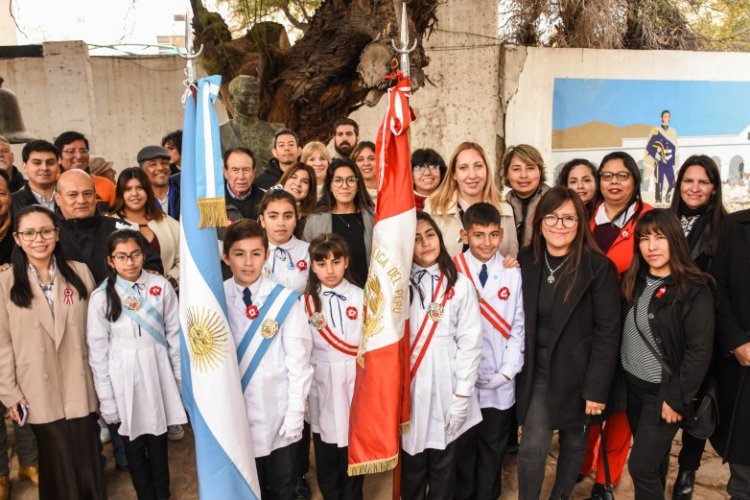 Celebraron los 204 años de la independencia del Perú