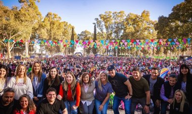 Santa Lucía celebró a lo grande el Día del Niño con un multitudinario chocolate