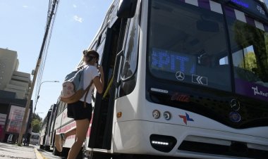 Docentes y alumnos de departamentos alejados tendrán boleto gratis