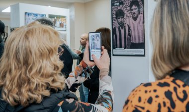 Pocito presentó la muestra fotográfica "Gloria, Honor y Gratitud"