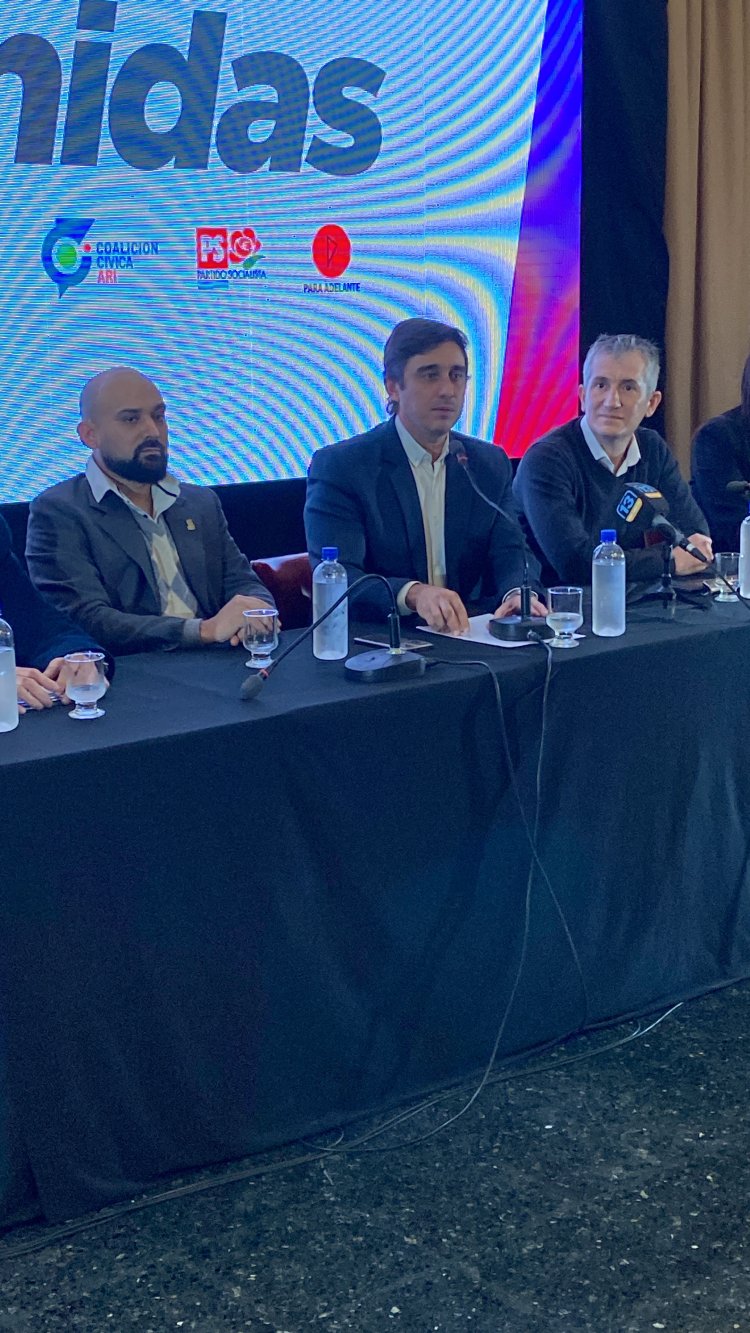 Baistrocchi lanzo el frente Provincias Unidas