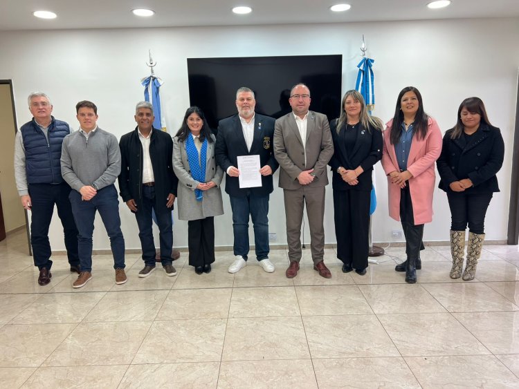 Rivadavia y Rotary International firmaron un convenio para potenciar acciones comunitarias