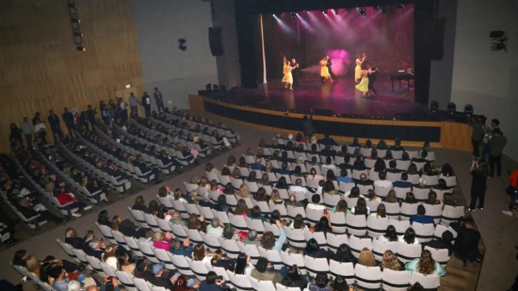 El Teatro Sarmiento propone una atractiva cartelera de espectáculos durante agosto