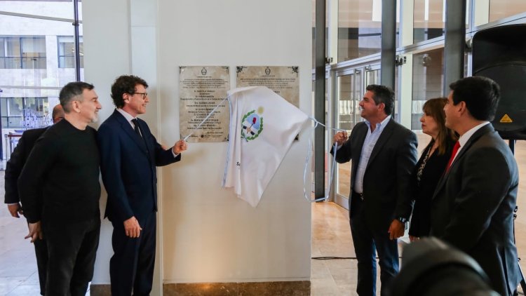 Orrego distinguió a Julio Bocca y al director del Teatro Colón