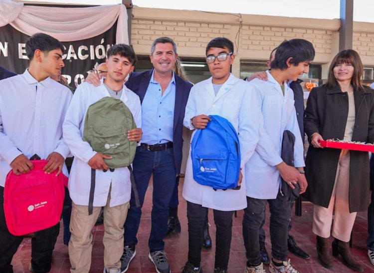 Orrego inauguró en Mogna la primera escuela secundaria rural de San Juan