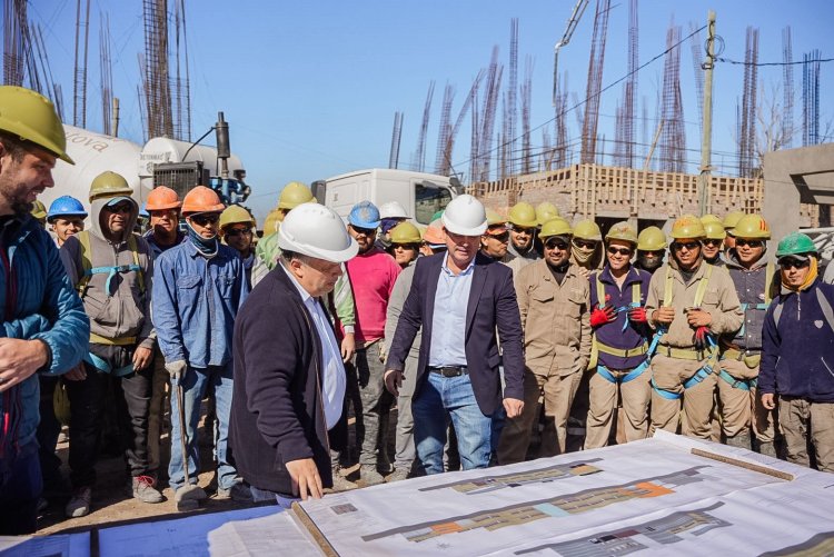 Orrego recorrió la obra del nuevo edificio de la EPET Nº 4