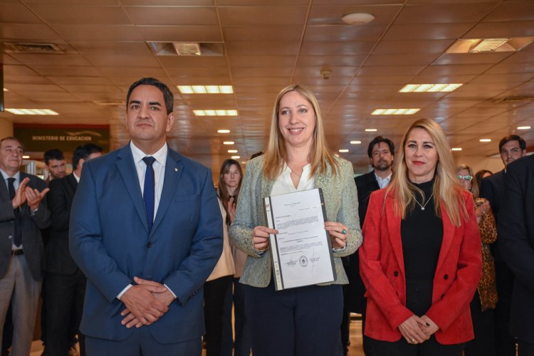 Gobierno inauguró una muestra histórica sobre la abogacía en San Juan