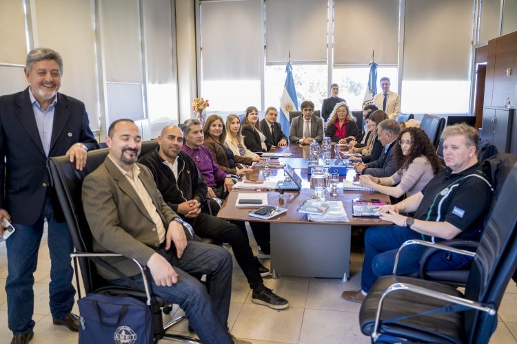 Gobierno de San Juan y gremios docentes lograron un acuerdo en negociación paritaria