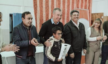 Iglesia recibió Vicegobernador Fabián Martín, junto al equipo del Ministerio de  Desarrollo Humano y familia