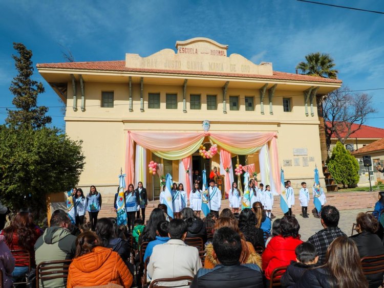 La Escuela Fray Justo Santa María de Oro festejó su 108° aniversario
