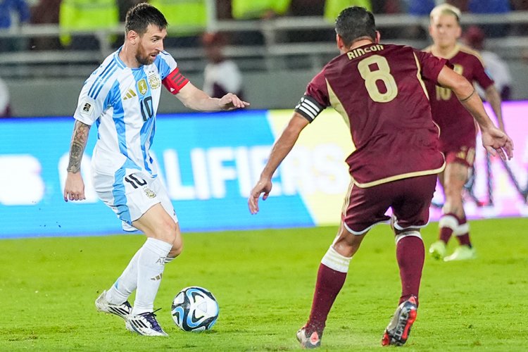 Noche de gratitud y emoción para Messi: su último partido oficial en Argentina