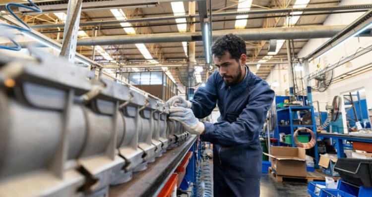 La probabilidad de que Argentina entre en recesión saltó al 98% en medio de la tensión financiera y política