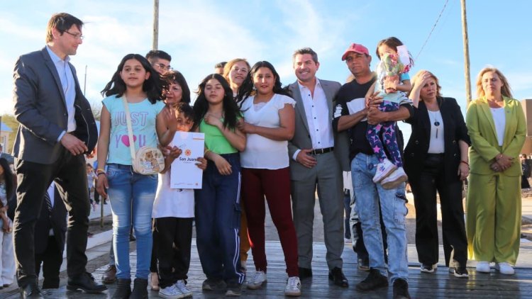 Cumpliendo el sueño de la casa propia: Orrego entregó un nuevo barrio en San Martín