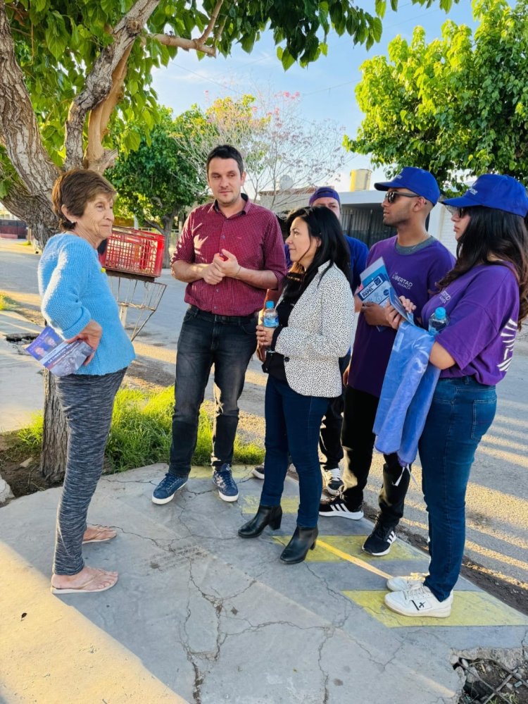 Los candidatos de la Libertad Avanza recorrieron Rawson