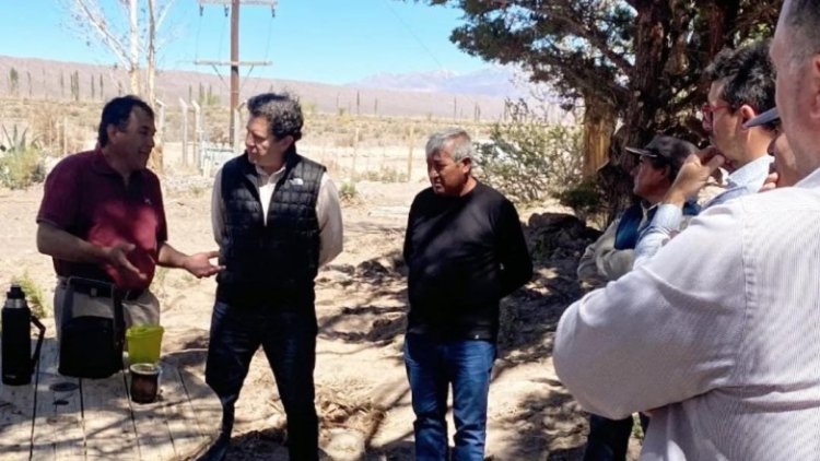 El ministro Fernández recorrió obras hídricas en Calingasta