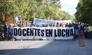Docentes de todo el país paran este martes y preparan una protesta multitudinaria