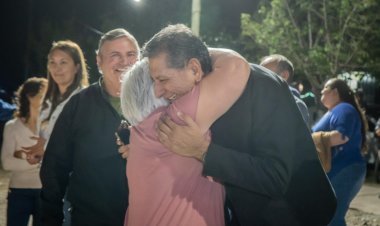 Inauguran nueva iluminación LED en el Barrio Ruta 40 de Pocito