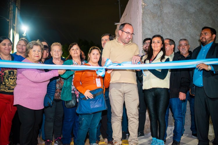 Rivadavia inauguró nuevas luminarias y veredas en Avenida Ignacio de la Roza
