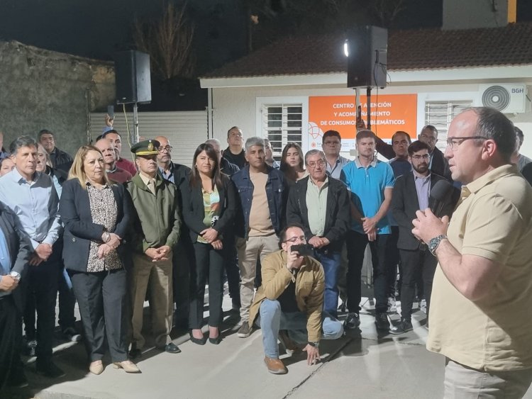 Rivadavia inauguró nuevas luminarias y veredas en Avenida Ignacio de la Roza