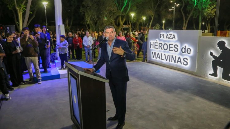 Inauguran la renovación integral de la Plaza Héroes de Malvinas en Santa Lucía