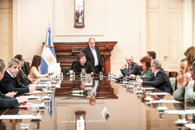 Javier Milei prepara una reestructuración en su Gabinete