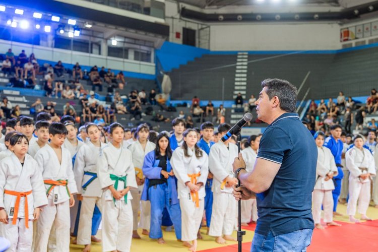 Orrego presenció el acto de apertura del Campeonato Nacional de Judo en San Juan