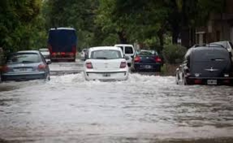 Graves inundaciones por el fuerte temporal que azota al AMBA