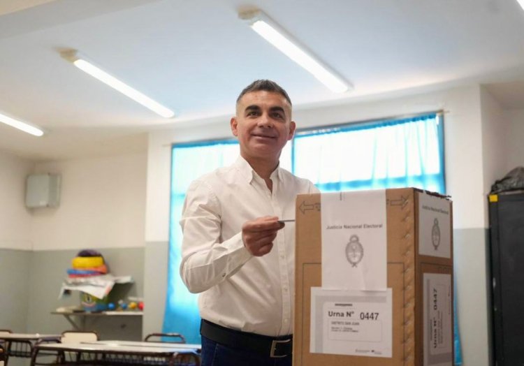 Fabián Gramajo votó acompañado por sus hijas en Chimbas