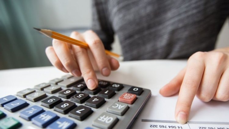 Presión tributaria: cuántos impuestos pagan los argentinos por año sin la reforma que busca Javier Milei