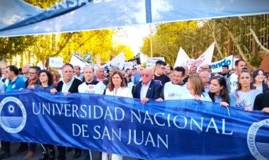 Docentes universitarios harán paro por 72 hs
