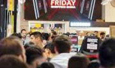 Estampida en el Black Friday de Ciudad del Este: peleas por notebooks a US$80
