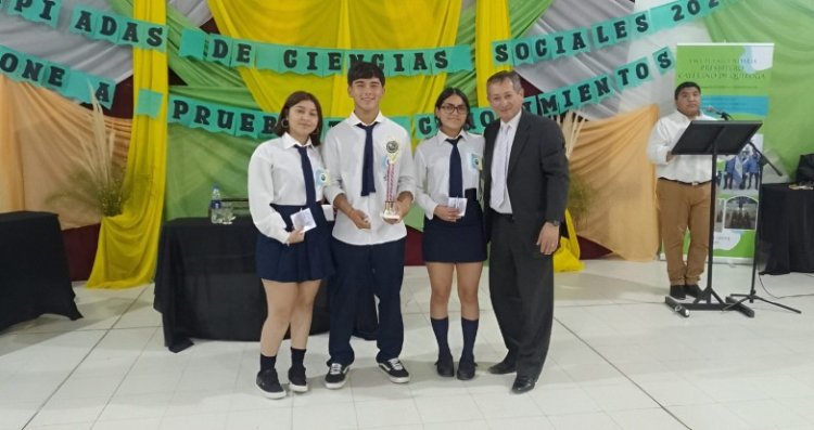 Alumnos vallistos se destacaron en un certamen de preguntas y respuestas