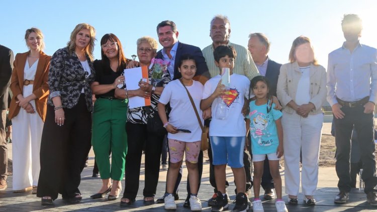 Orrego entregó 62 viviendas en Chimbas y destacó que está cumpliendo con la palabra de dar cada vez más soluciones habitacionales a los sanjuaninos