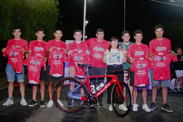 Chimbas presentó su renovado equipo para la temporada de ruta