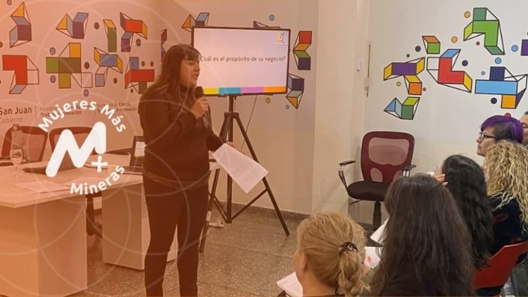 Noventa mujeres inician el programa Mujeres + Mineras