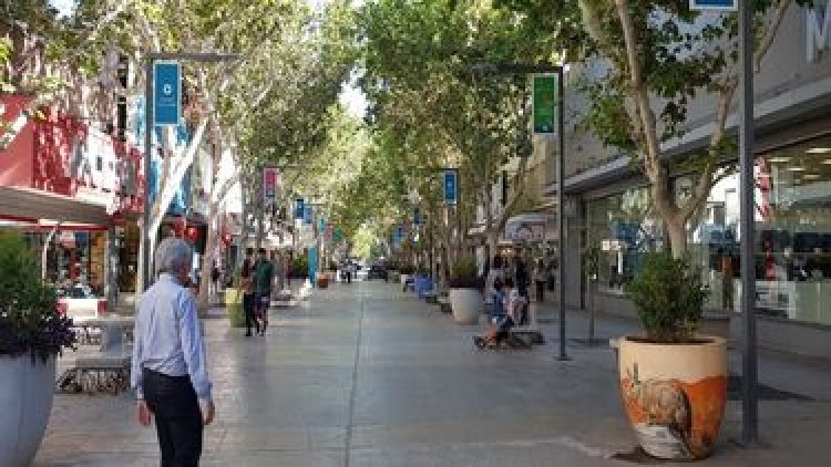 Como trabajará el comercio sanjuanino este finde XXL