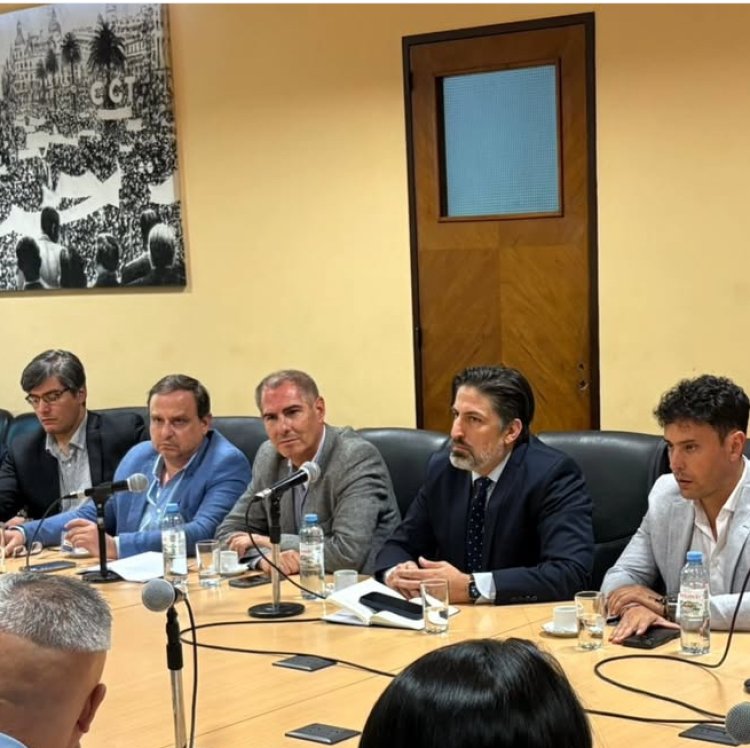 CGT y diputados peronistas coordinan acciones para rechazar la reforma laboral