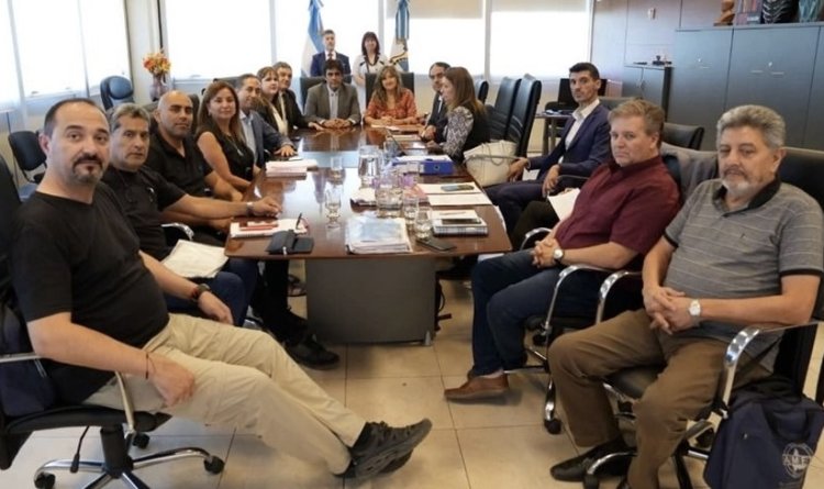 Gobierno de San Juan y gremios docentes lograron un acuerdo en negociación paritaria