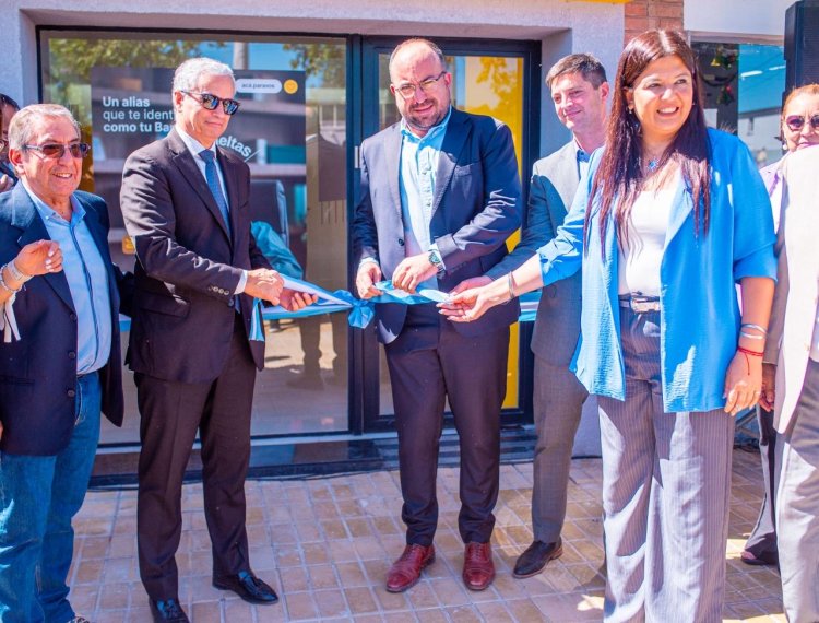 Miodowsky cumple con la deuda histórica del cajero en Marquesado y anuncia un bono extraordinario de $90.000 para contratados