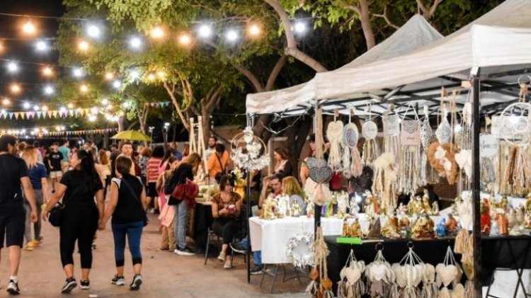 Llega la Feria Grinch con emprendedores locales y una acción solidaria