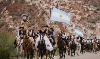 Cabalgata por el Día del Gaucho Jachallero “Homenaje a Eusebio de Jesús Dojorti”