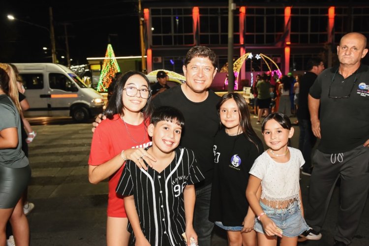 Los Reyes Magos visitaron Santa Lucía y se vistió de magia para recibirlos