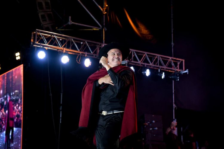 La Fiesta Provincial de la Semilla y la Manzana tuvo un cierre cargado de emoción