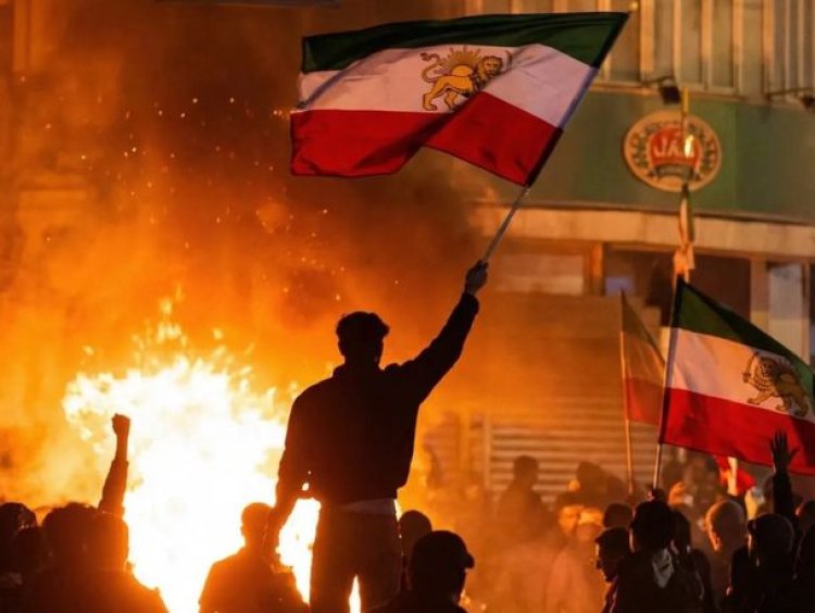 Irán cerró su espacio aéreo mientras Estados Unidos amenaza con atacar