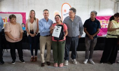 Entregaron los kits de útiles en 9 de Julio y 25 de Mayo