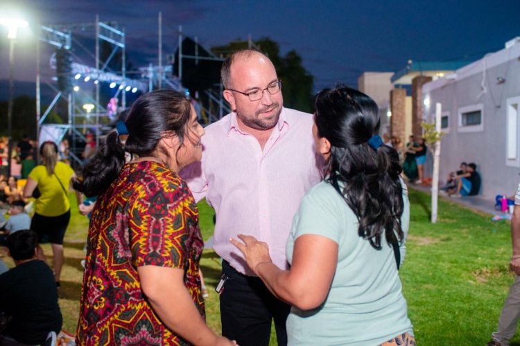 Más de 10.000 personas disfrutaron una nueva edición de Tardecitas de Verano en el Parque de Rivadavia