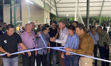 Santa Lucía: inauguraron un playón multideportivo en el Club Estudiantil