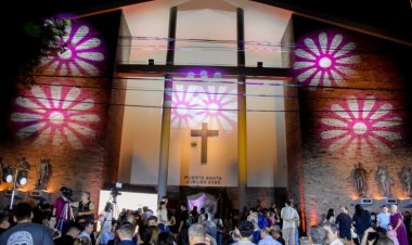 Homenaje a la Santa Cruz: fe, cultura y tradición en el corazón de la Ciudad