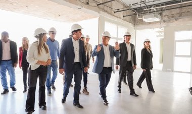 Orrego recorrió la obra del nuevo Hospital Aldo Cantoni que lleva un 87% de avance