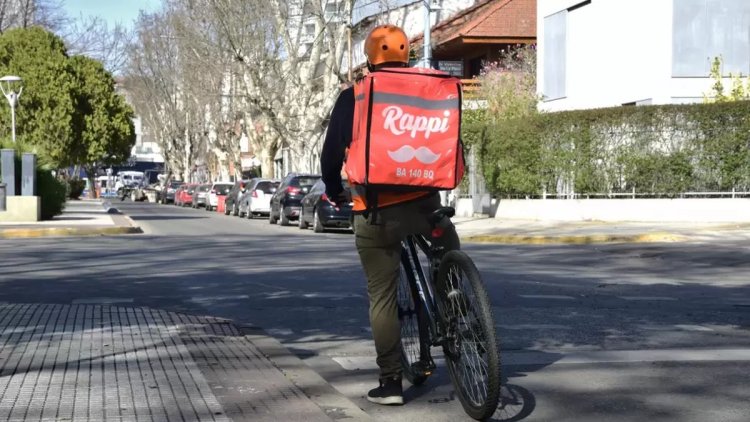 Más de un millón de personas trabajan como delivery o choferes de aplicación